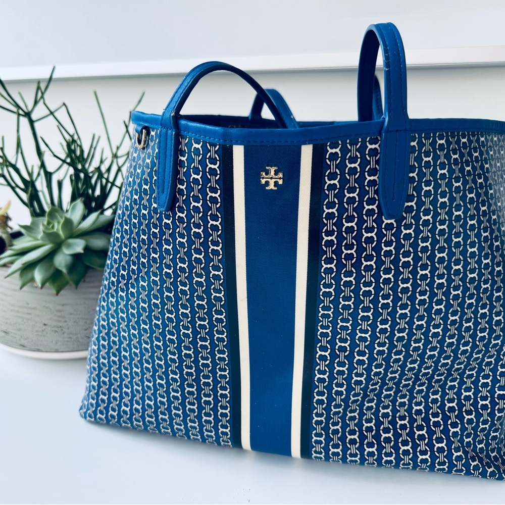 Tory Burch Ella Printed Tote – Chic, Spacious, Effortless